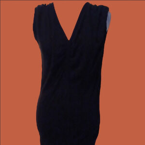 -- Cache Elegant Black Sleeveless Sweater Top